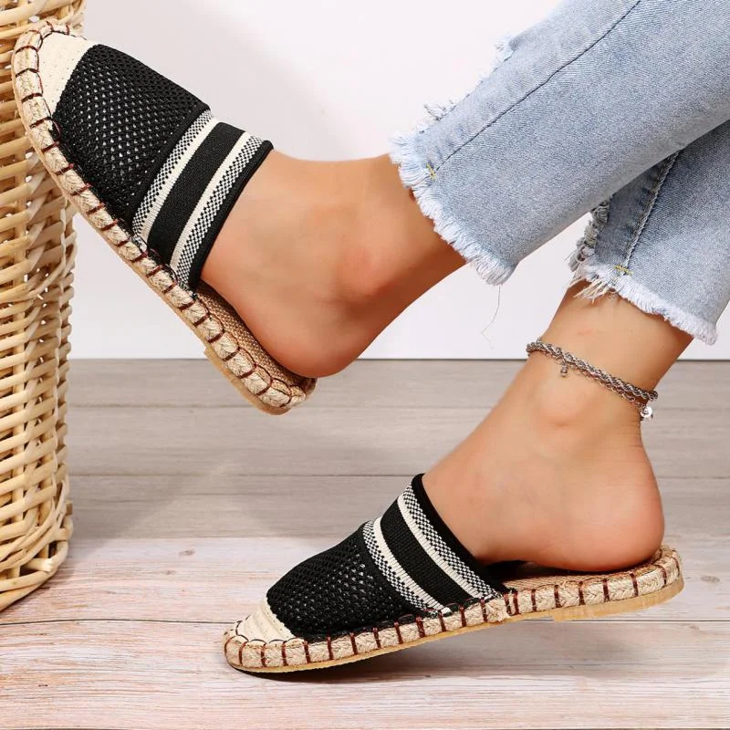 Back To School 2022 Breathable Women's Slippers Comfortable Air Mesh Fashion Plus Size 43 Cover Toe Slip-On Soft Women Sandals Flat Shoes