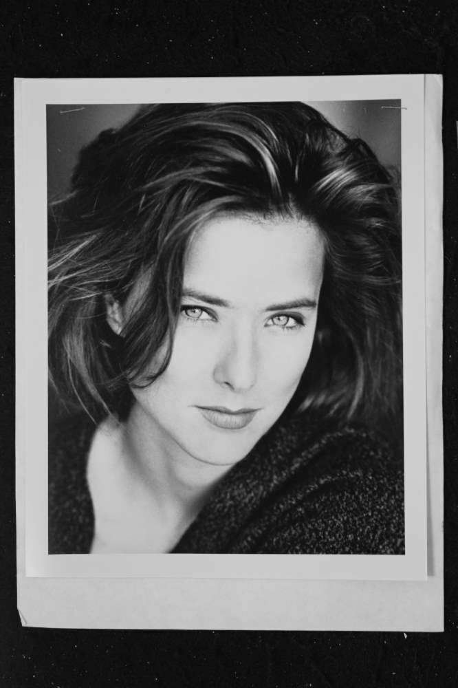 Tea Leoni - 8x10 Headshot Photo Poster painting w/ Resume - DEEP IMPACT