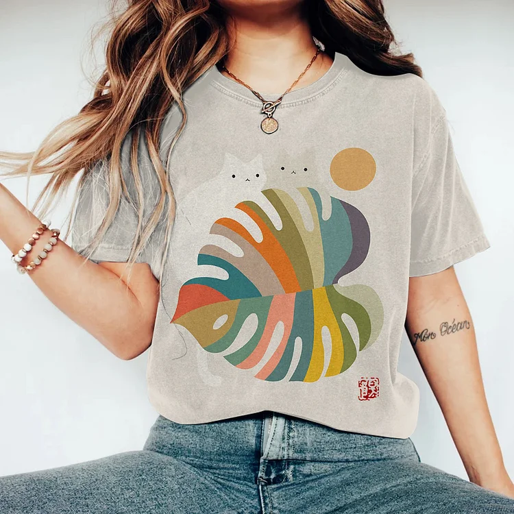 Abstract Creative Tow Cute Cat And Plant Painting Art T-Shirt