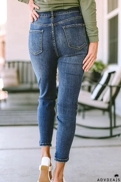 Buttoned Slim Jeans with Pockets