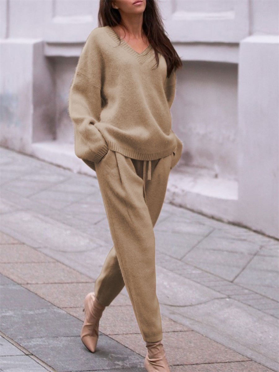 Ladies' Elegant Loose Shoulder V-neck Woolen Suit