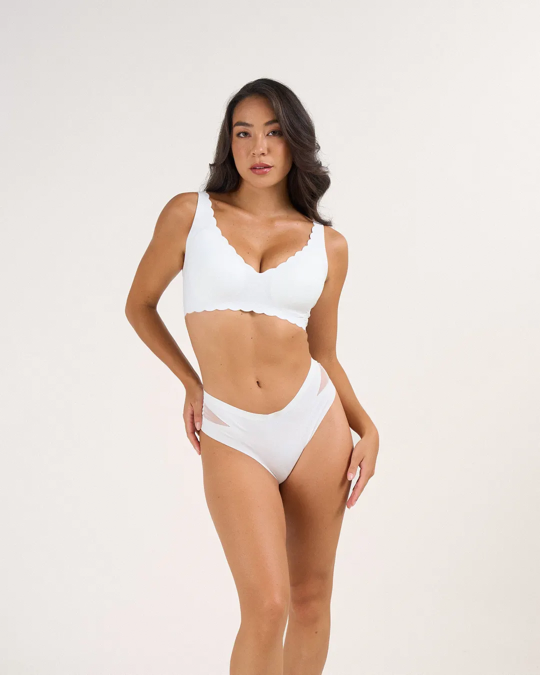 Scalloped Deep V Push-Up Seamless Wireless Jelly Bra