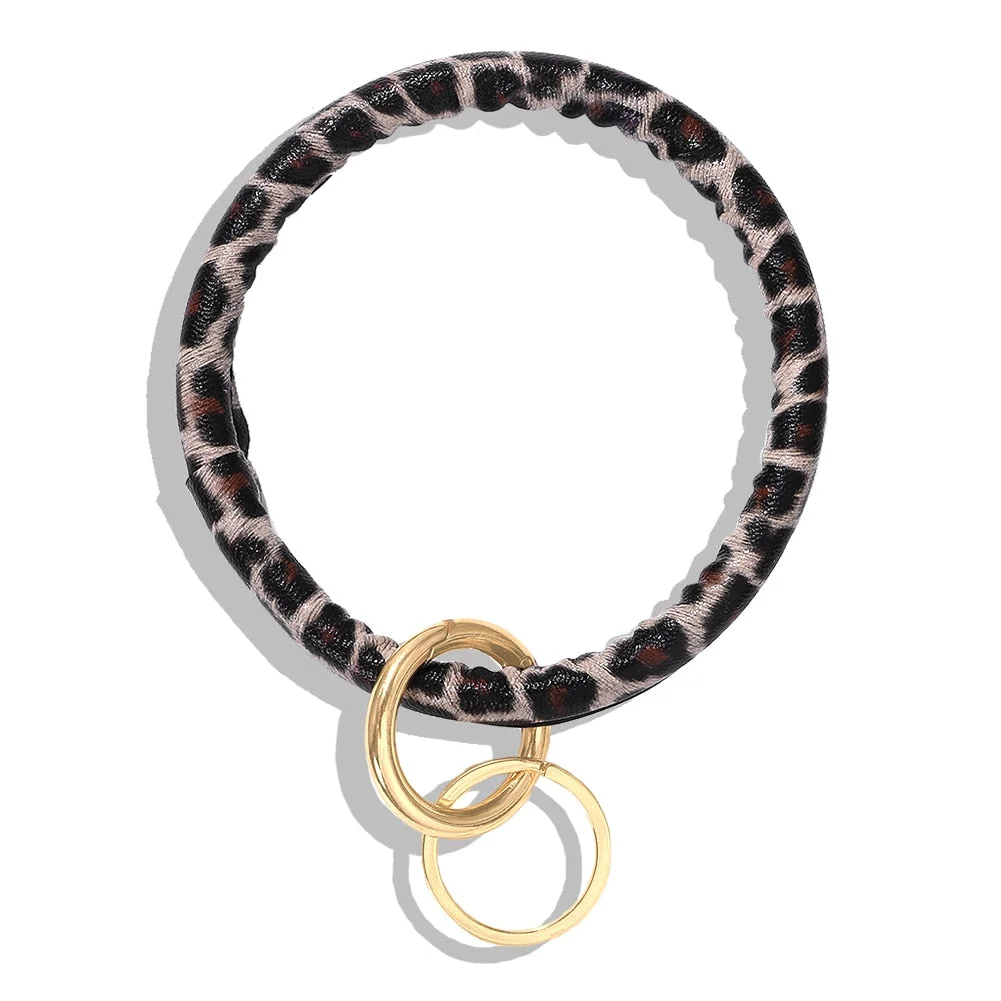 Dvacaman Hot Sale Big O Shaped Silicone Loop Wrist Key Ring Keychain with Gold O Clasp Round Key Wrist Strap Accessory Wholesale