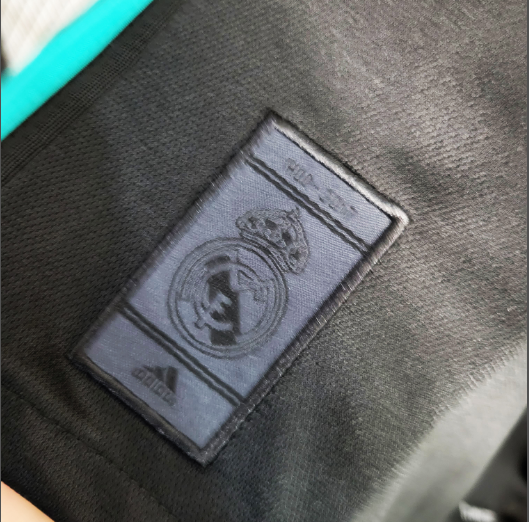 Retro 17/18 Real Madrid Third Away Long Sleeve Football Shirt Thai Quality