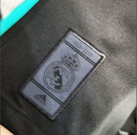 Retro 17/18 Real Madrid Third Away Long Sleeve Football Shirt Thai Quality