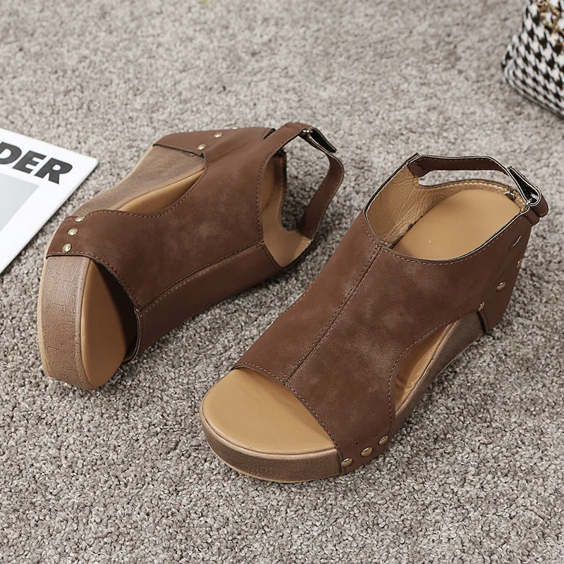 Breakj Breakj Spring And Summer New Rivet Slope And Fish Mouth Sandals Women Large Size Waterproof Table Hollow Thick-Soled Women Sandals