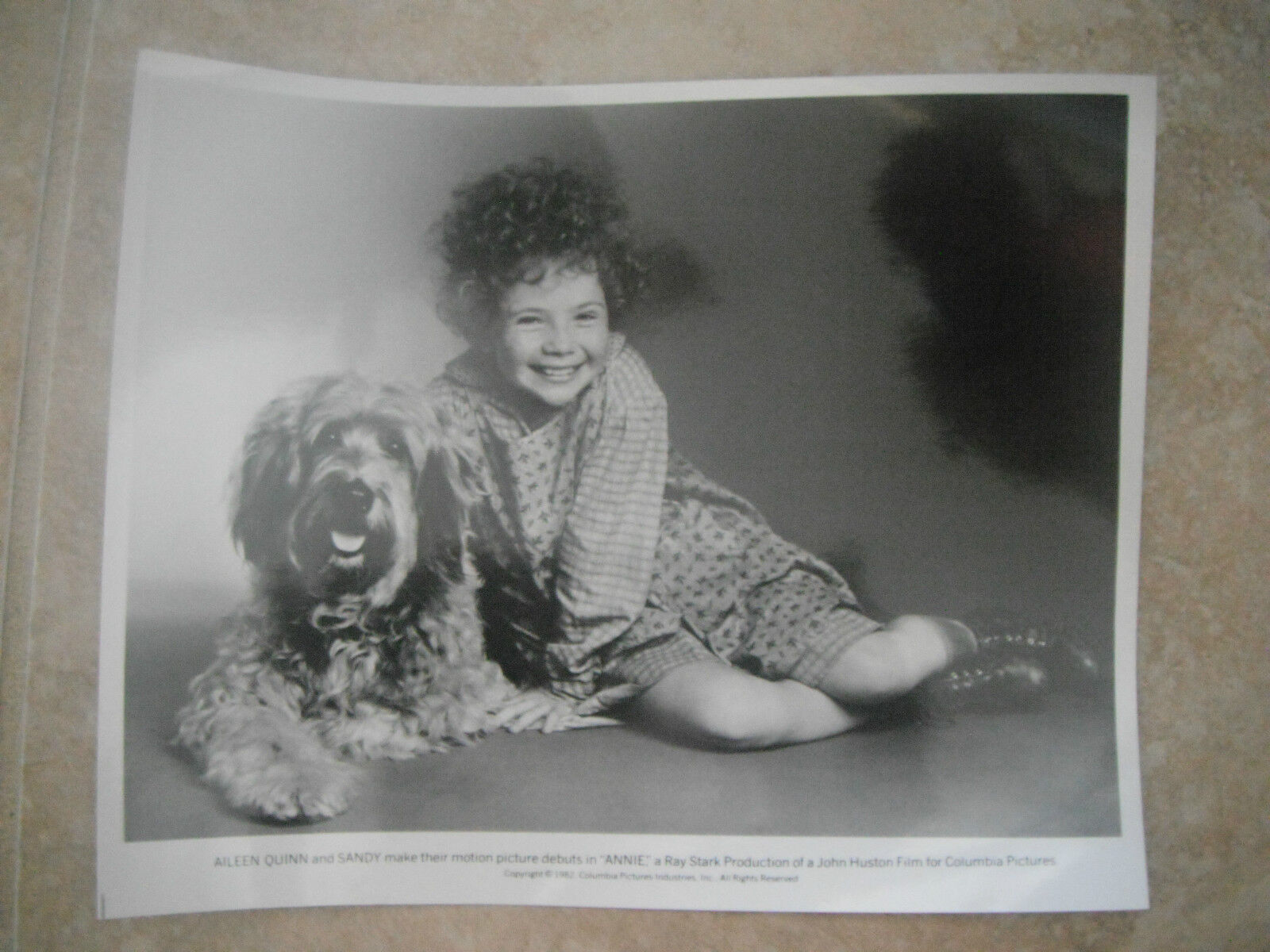 Annie Quinn Sandy 1982 B&W 8x10 Promo Photo Poster painting Lobby Card