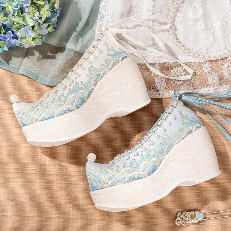 Vintage Embroidery Wave Print Pearl Platform High Heels Shoes