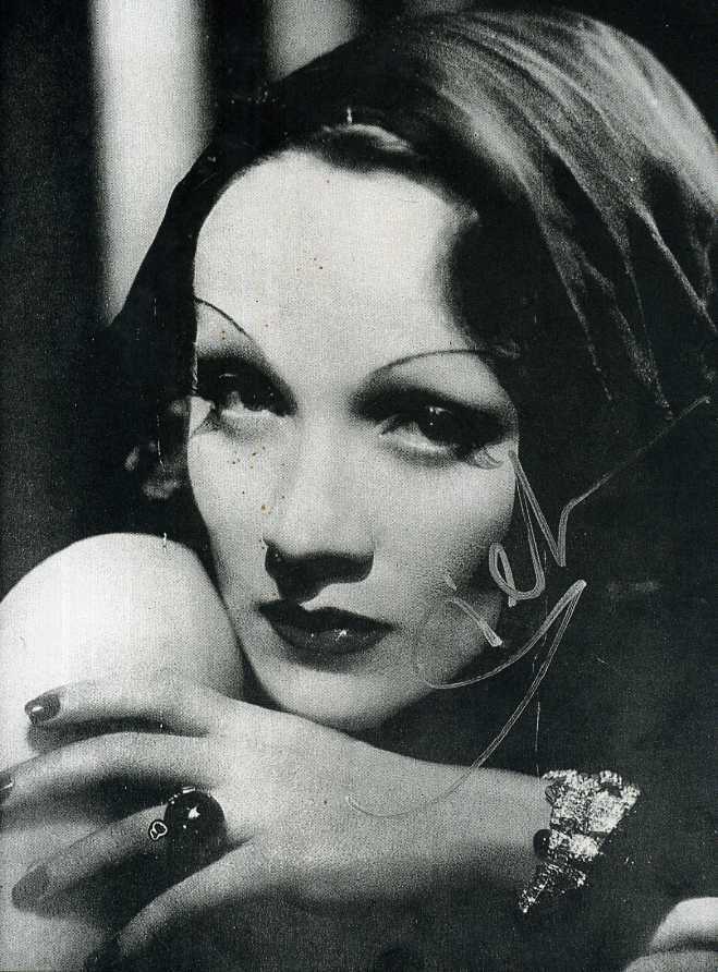 MARLENE DIETRICH Signed Photo Poster paintinggraph - Film Star Actress (1901-1992) - Preprint