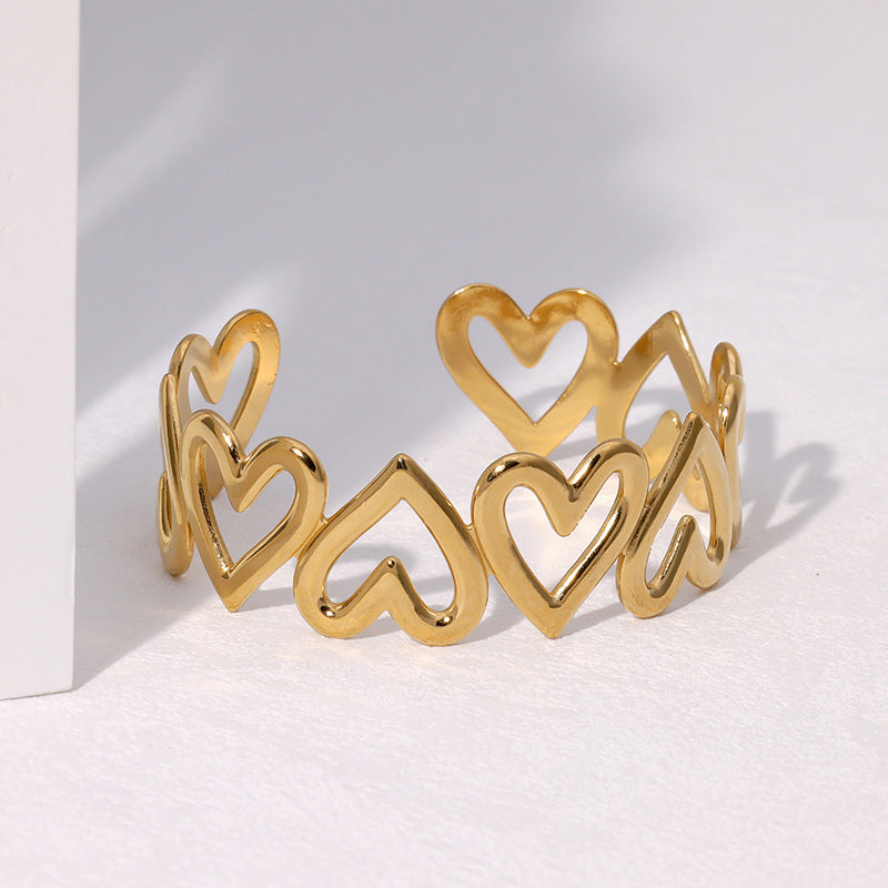 Simple And Versatile Fashion Glossy Heart-Shaped Niche Cute Design Gold-Plated Stainless Steel Bracelet