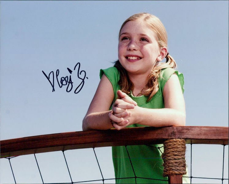 Cozi Zuehlsdorff (Dolphin Tale) signed 8x10 Photo Poster painting In-person