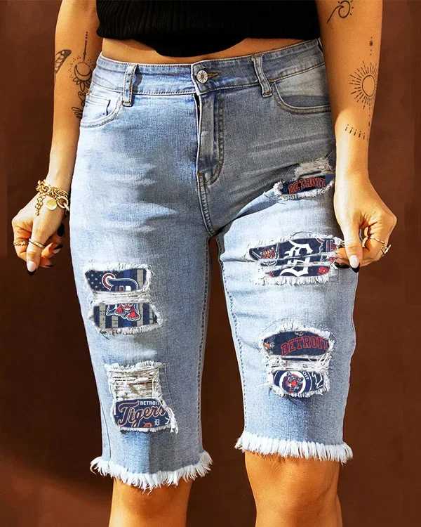 MID-RISE RIPPED PATCHES DENIM BERMUDA SHORTS