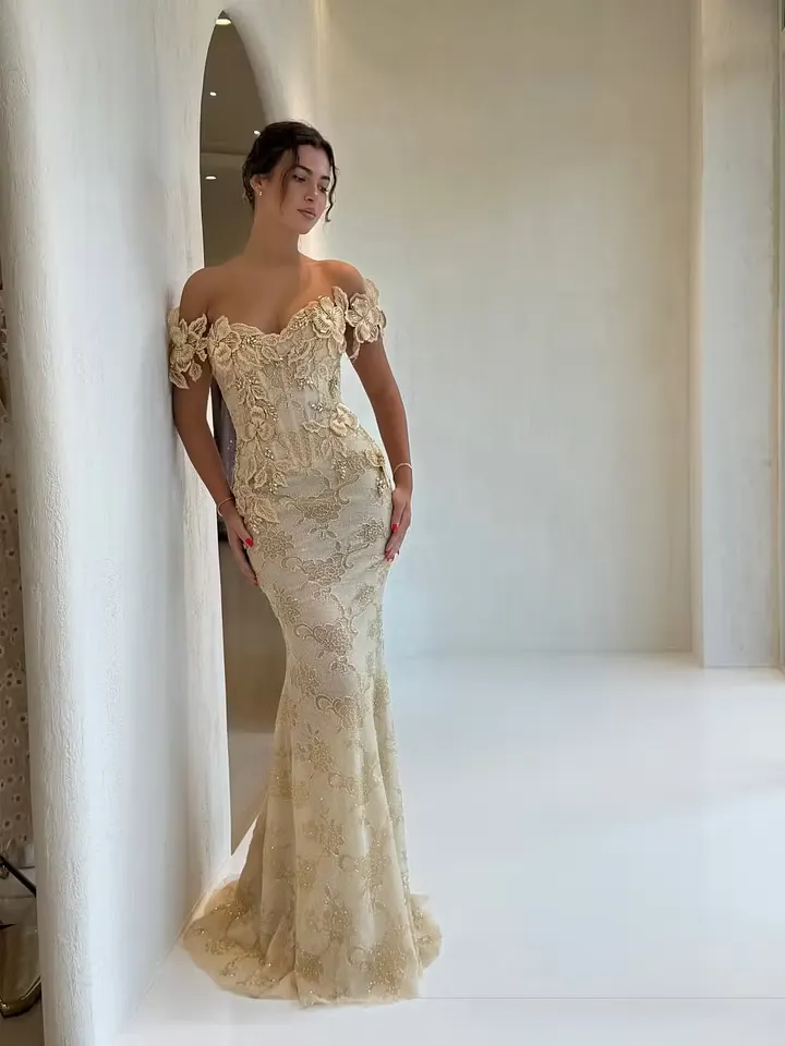 Exquisite V-Neck Off-The-Shoulder High-Waisted Long Mermaid Prom Dress With Appliques Wellcucu SD0137