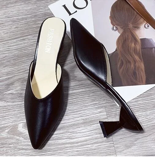 2020 Summer Fashion Women Pointed Toe Slipper Nude White Square Low Heels Outsides Ladies Slides Luxury Brand Beach Mules Shoes