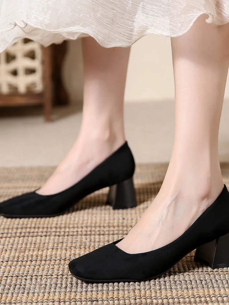 Klassische Mary-Jane-Schuhe für Damen mit quadratischer Zehenpartie