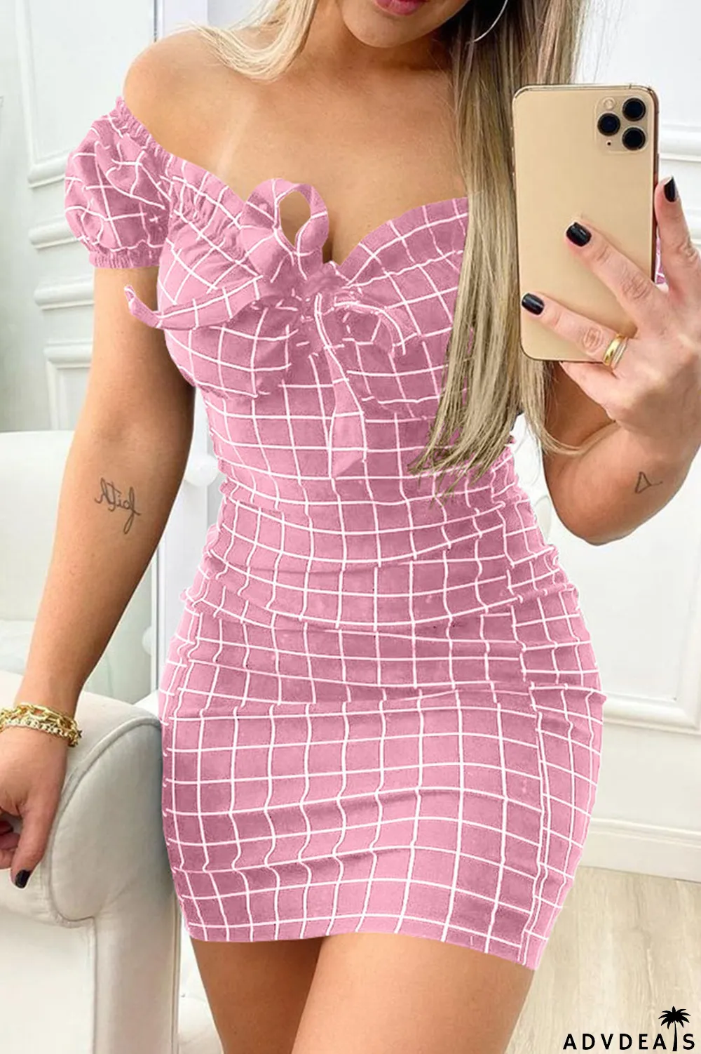 Black Fashion Casual Plaid Print Frenulum V Neck Short Sleeve Dress