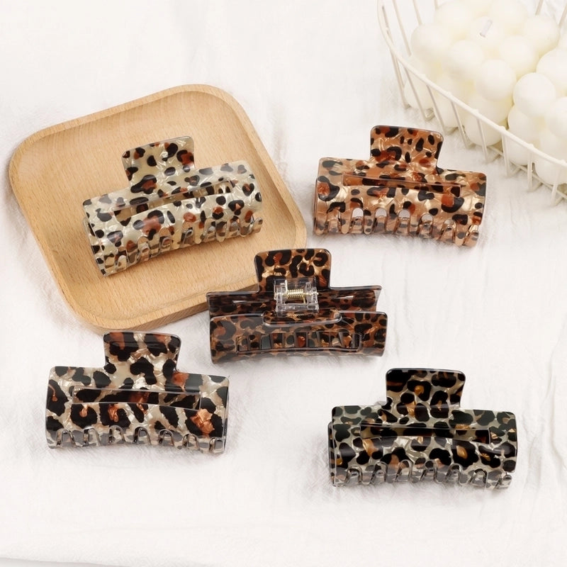 Mao Chen Ornament Barrettes Shark Clip Temperament Leopard Print Grip Autumn And Winter Hot Sale High Sense Clip Hair Accessories Barrettes
