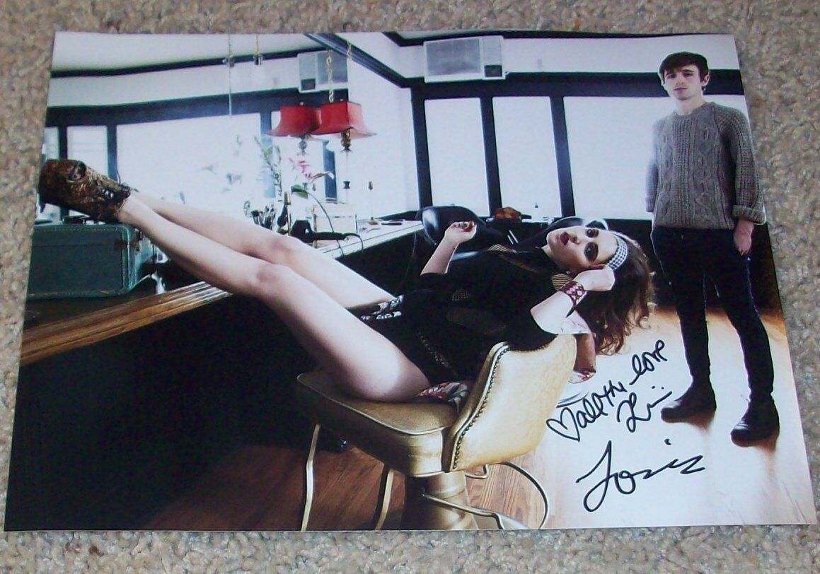 HOLYCHILD BAND SIGNED AUTOGRAPH 8x10 Photo Poster painting C w/PROOF LIZ NISTICO & LOUIE DILLER