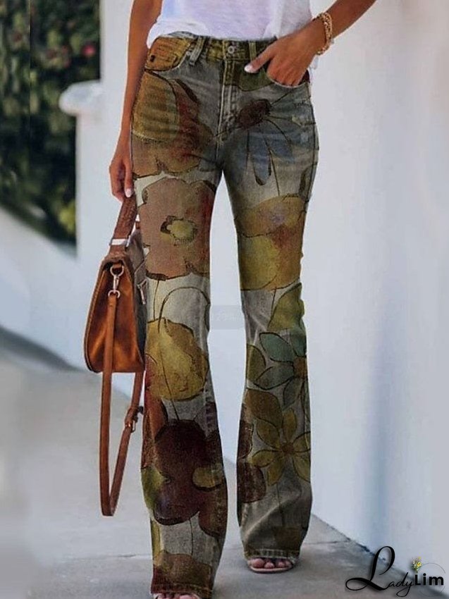 Stylish Women's High-Waisted Bootcut Flare Jeans with Side Pockets