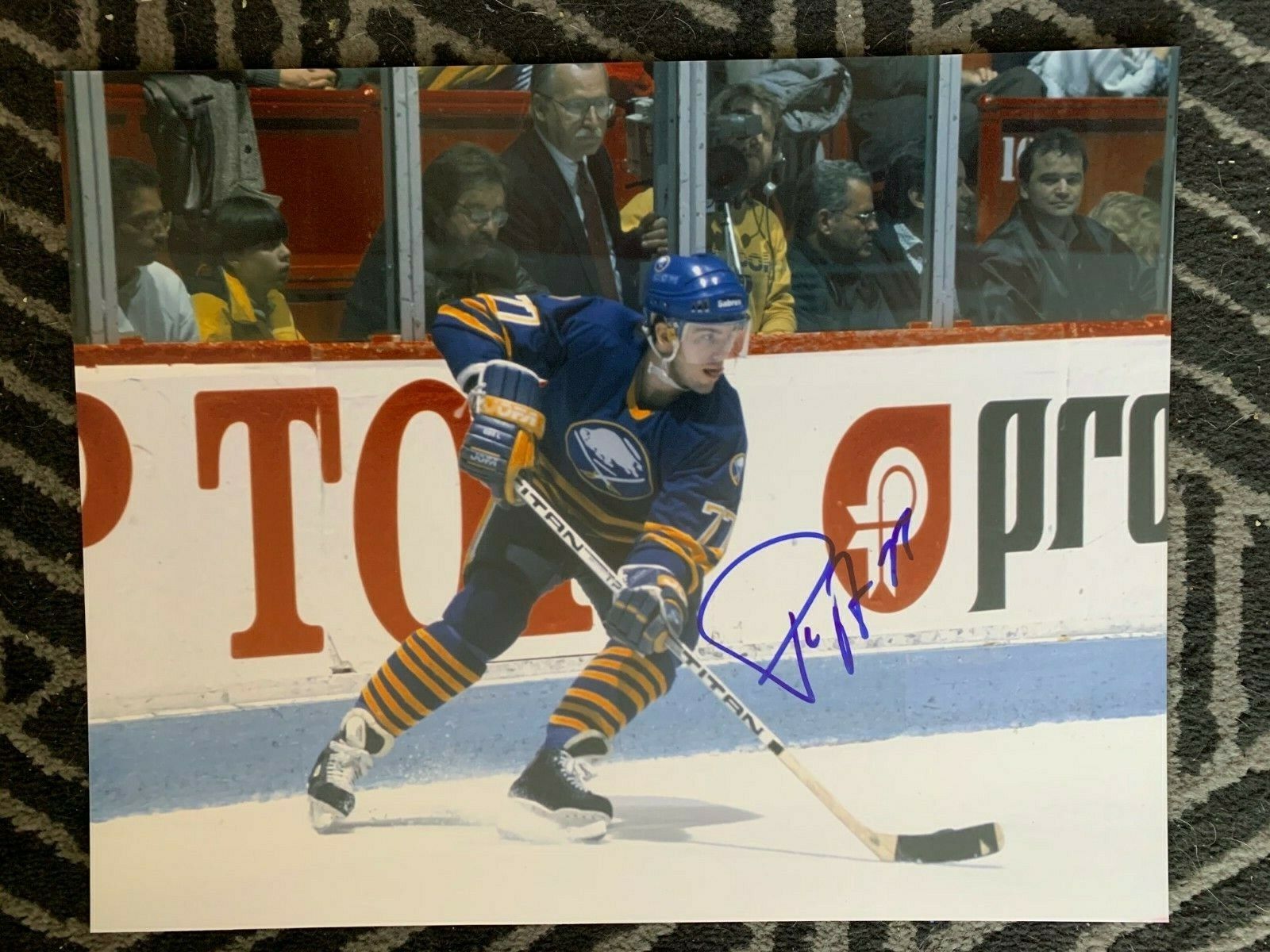 Buffalo Sabres Pierre Turgeon Signed Autographed 11x14 NHL Photo Poster painting COA