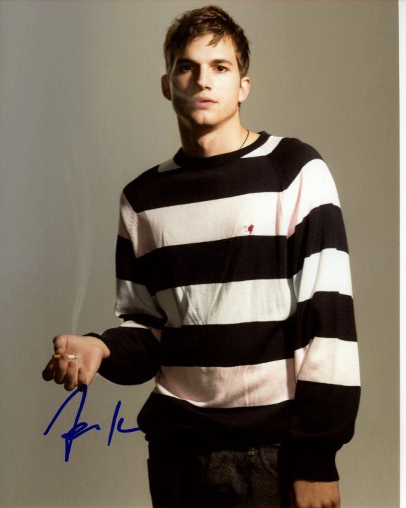 ASHTON KUTCHER signed autographed SMOKING 8x10 Photo Poster painting