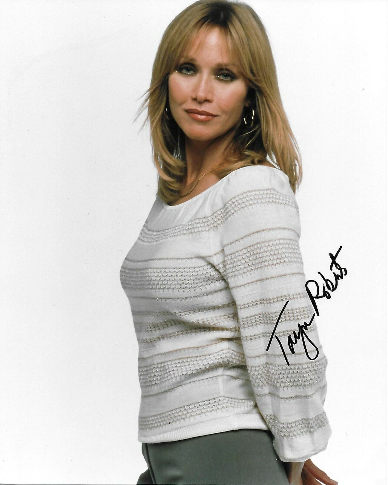 Tanya Roberts Signed 8x10 Photo Poster painting - James Bond Babe - A View to a Kill - SEXY! #31