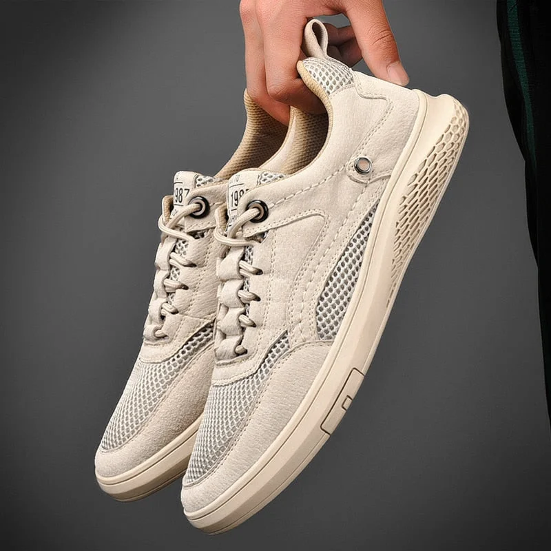 Men's genuine Leather Casual Shoess lace up Trend Comfortable Men Shoes outdoor Sneakers British Fashion Men High Top Moccasins