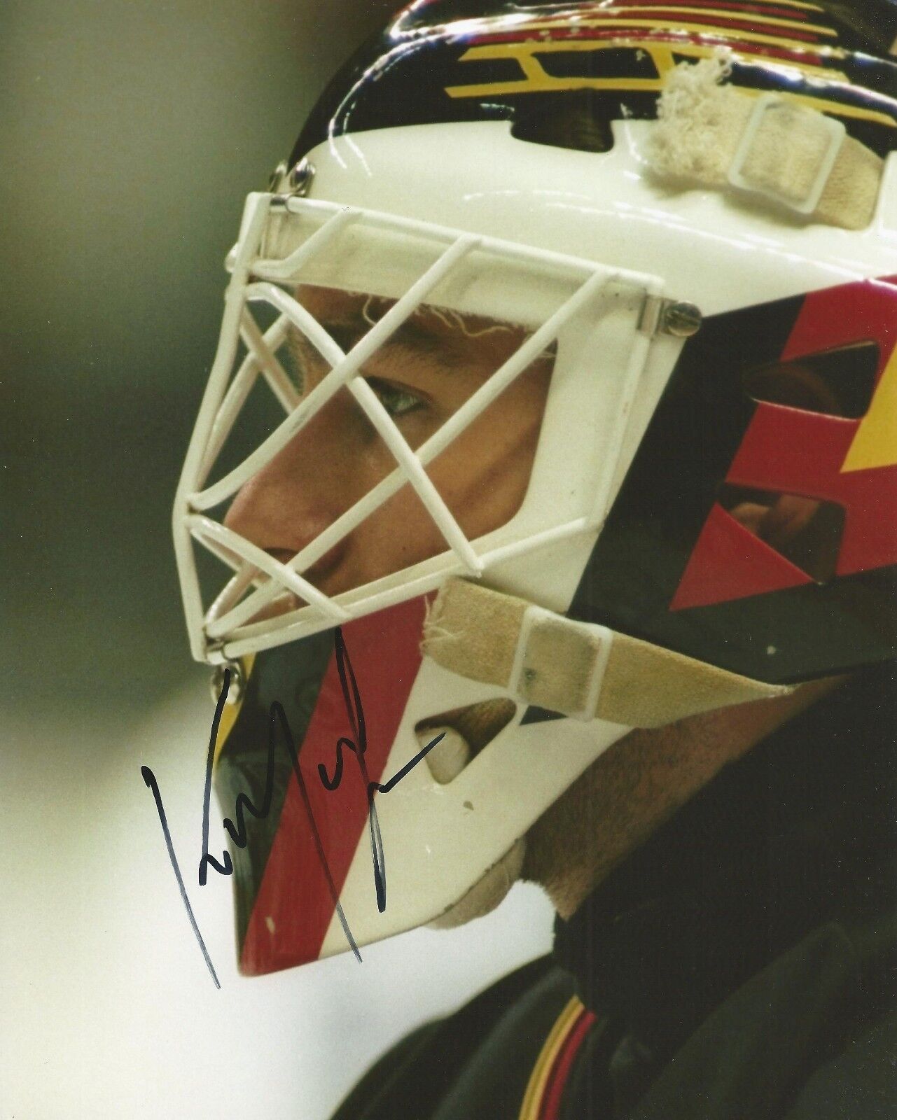 KIRK McLEAN SIGNED VANCOUVER CANUCKS 8x10 Photo Poster painting #1 w/COA and PROOF