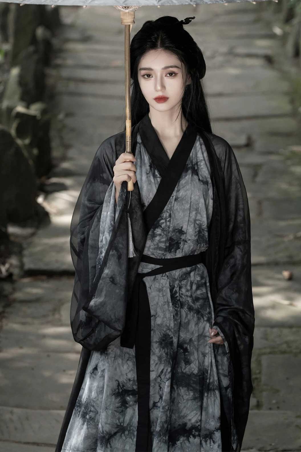 Wei Jin Dynasty Hanfu Black Hanfu Dress with Wide Sleeve Shirt - moran 墨染 Stupa Stones