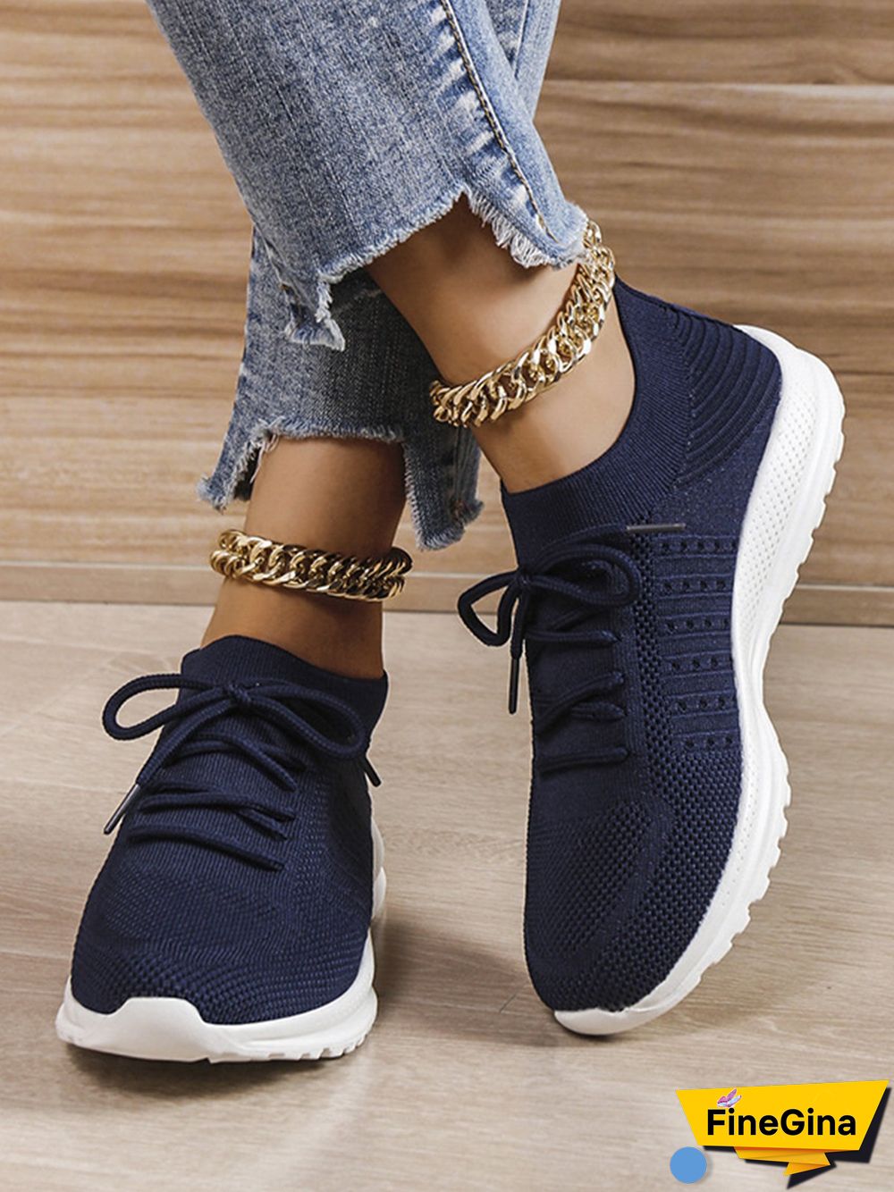 Flyknit Lightweight Soft Sole Lace-Up Sneakers