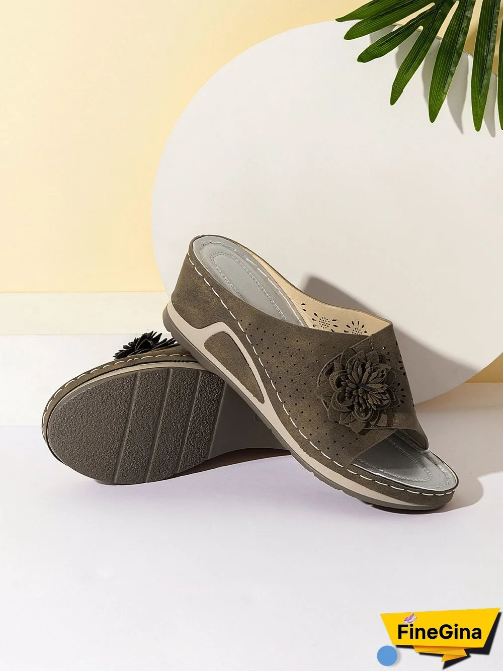 3D Floral Cutout Upper Vintage Bohemian Wedge Slippers
