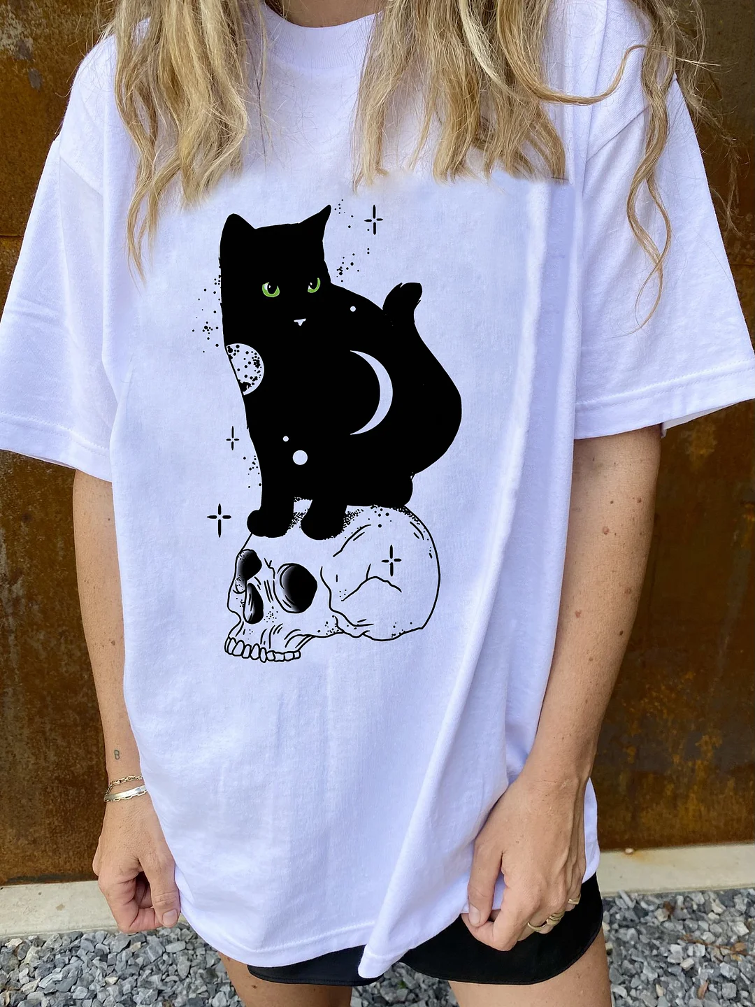   Black Cat Skull Skeleton Head Print Women's Casual T-shirt - Neojana