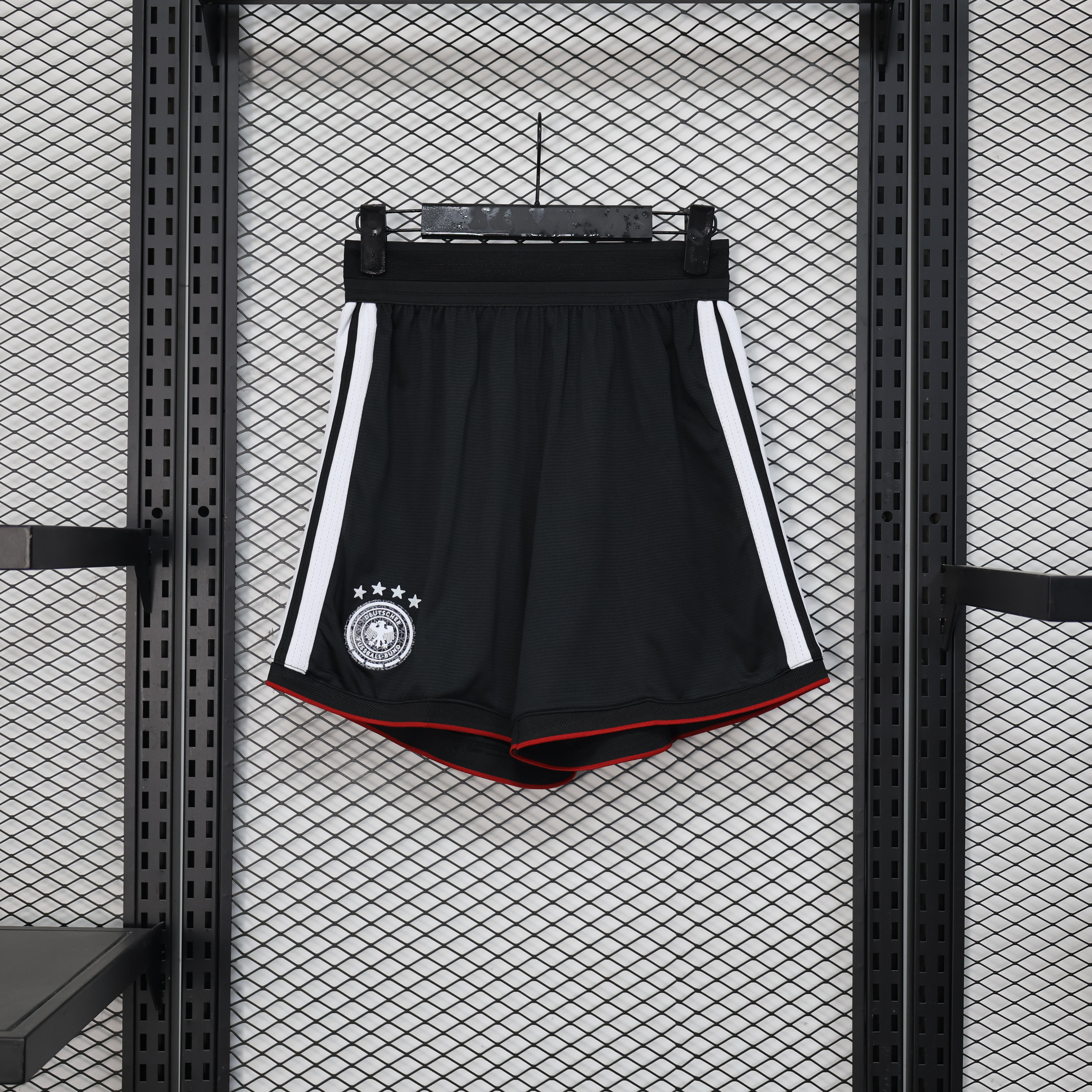 2026/2027-GER-BLK-PV-SHORTS-B021928