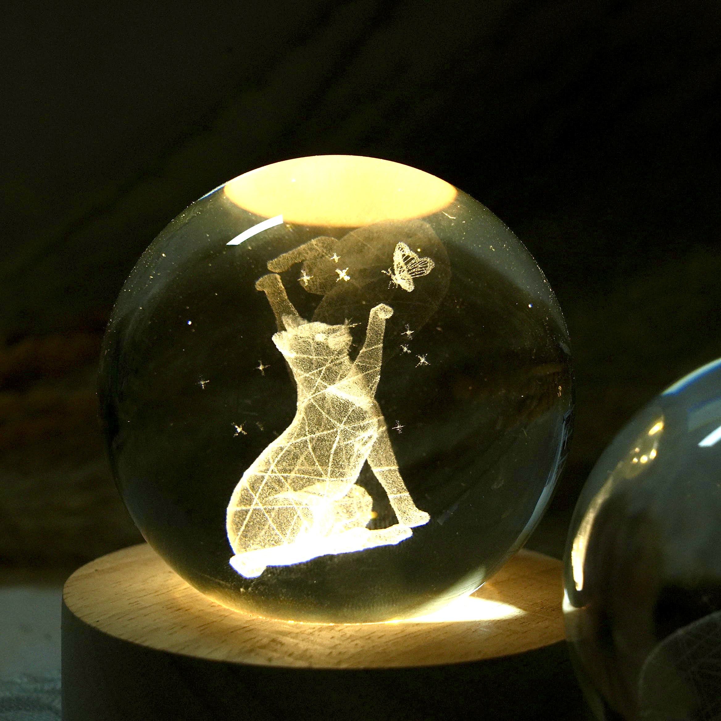 3D Inner Carved Cat Glass Sphere