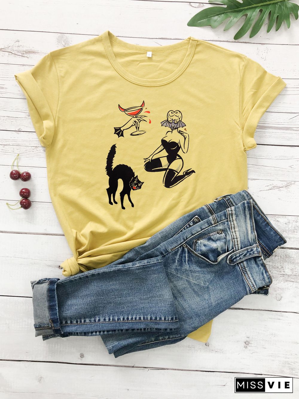 Colored BAT GHOUL RINGERGothic T-shirtWomen CottonFunnyStreetStyleGrungeGraphicCasual FashionUnisexTeeTopTshirt