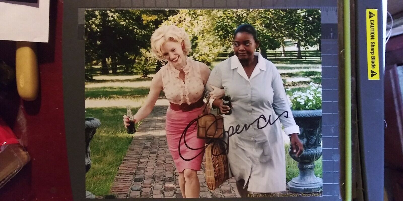 Octavia Spencer signed 8x10