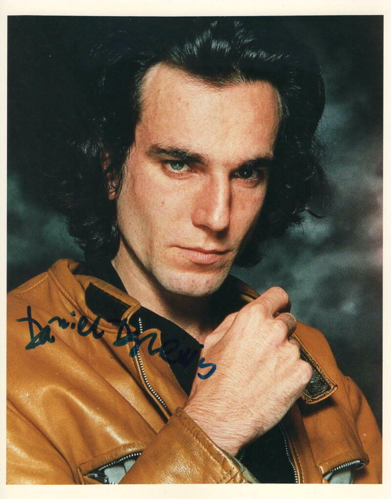 DANIEL DAY LEWIS SIGNED AUTOGRAPH 8X10 Photo Poster painting - SUPER RARE FULL SIGNATURE W/ JSA