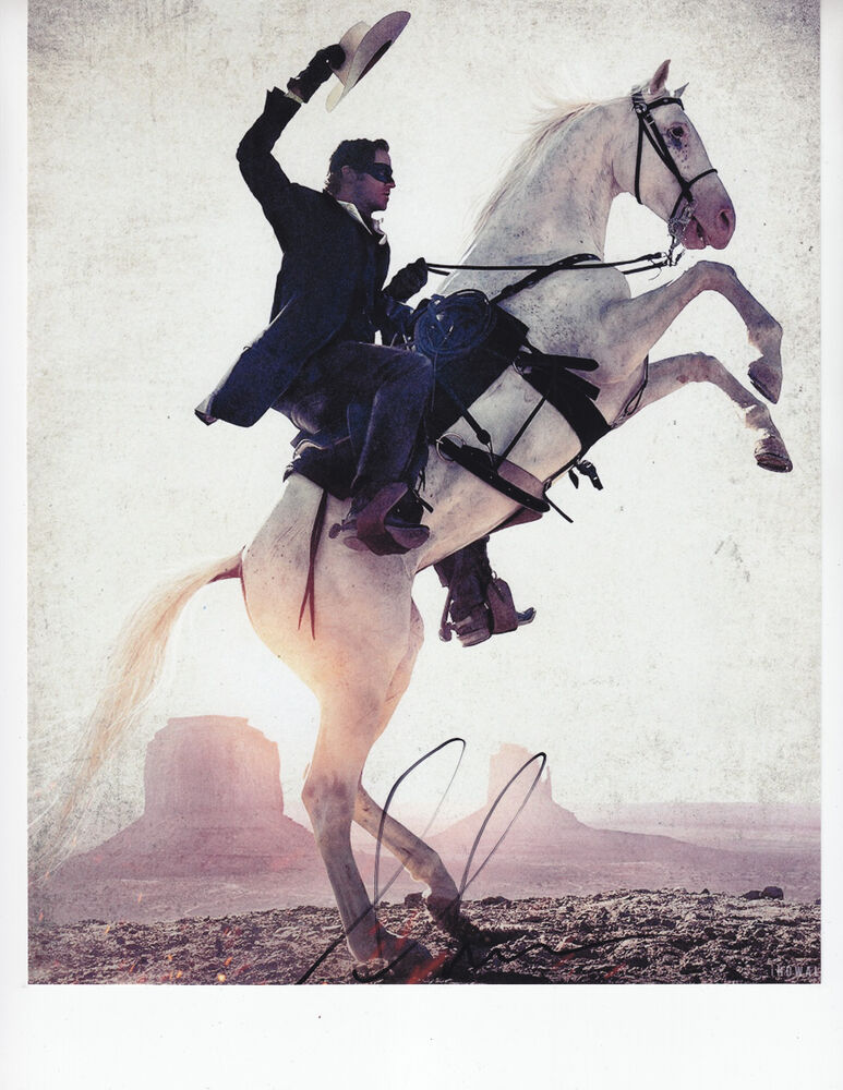 Armie Hammer - LONE RANGER - signed 8x10