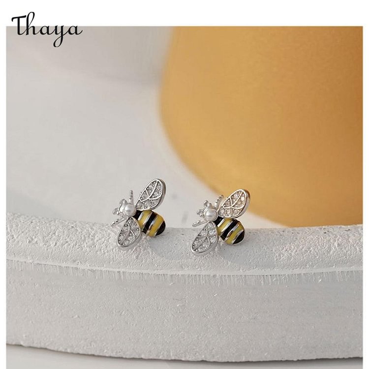 Thaya Cute Little Bee Earrings