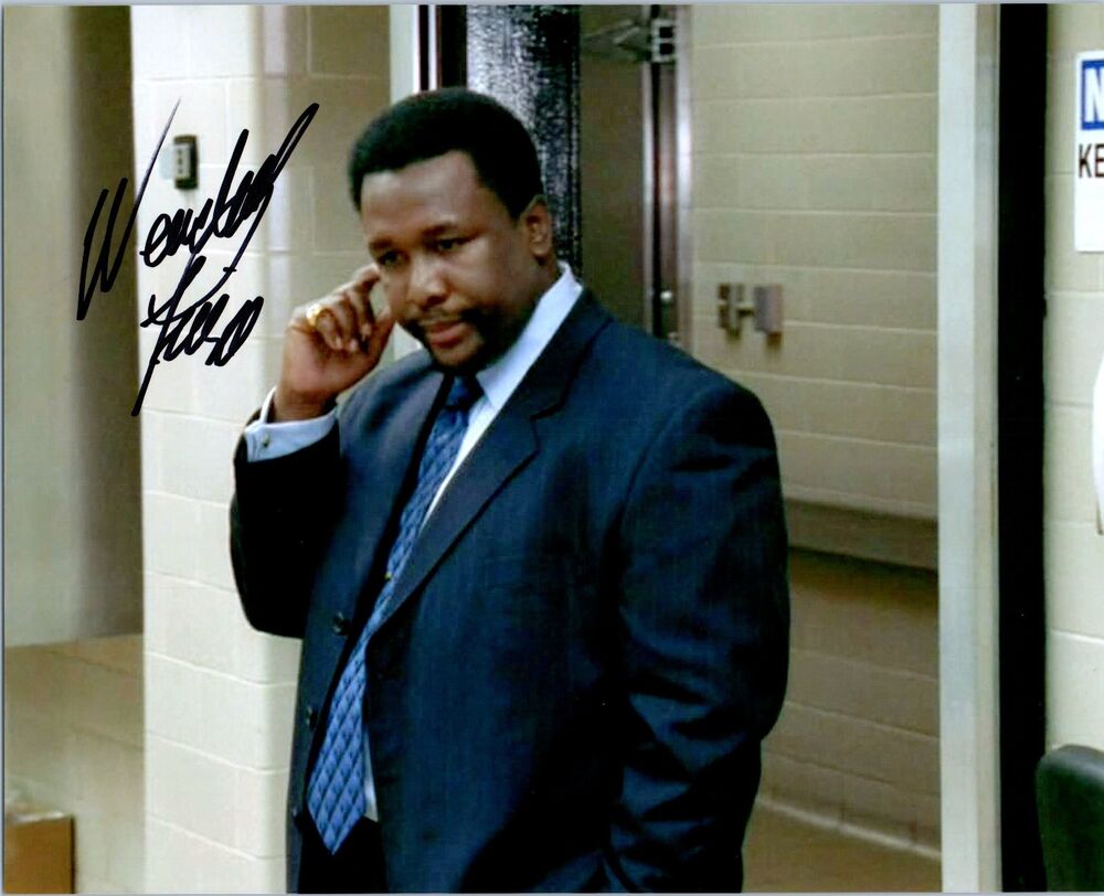 WENDELL PIERCE Signed Autographed THE WIRE 8X10 Photo Poster painting A