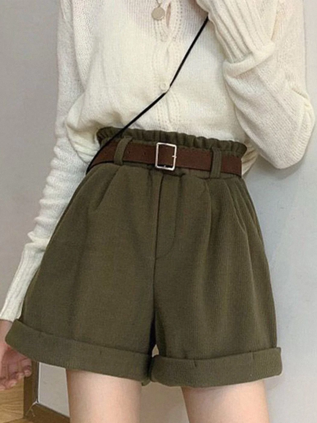 Rolled-up Corduroy Shorts (Belt Included) / DarkAcademias /Darkacademias