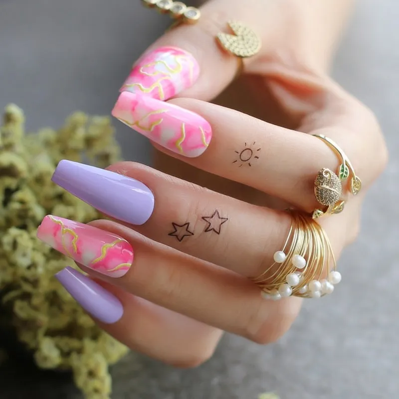 White tipped coffin nails out line UV french tips nude glossy fasle nails sophisticated nude with little bit of tipping edge-Nail Inspo
