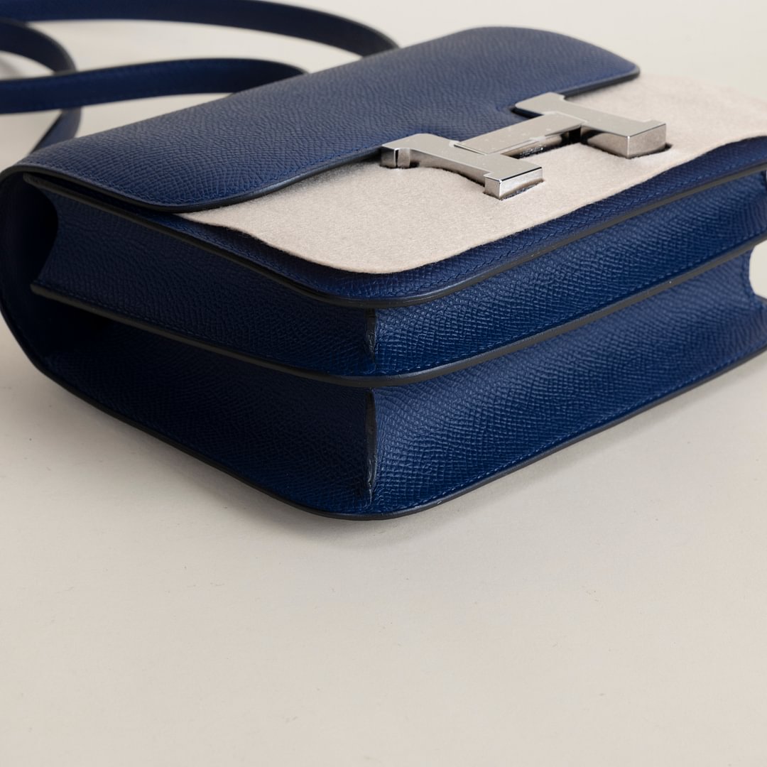 Constance 18CM Epsom 73 Bleu sapphire PHW