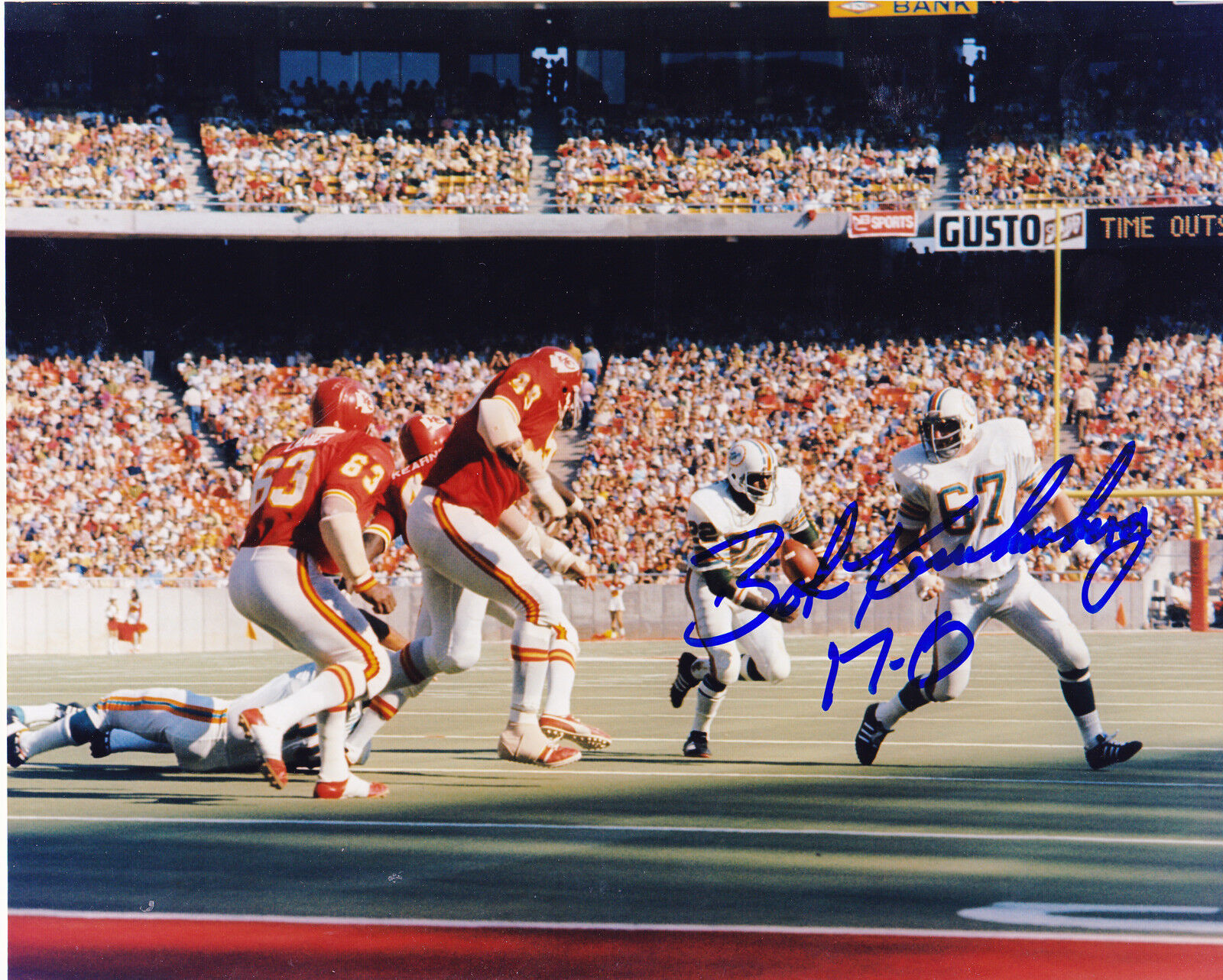 BOB KUECHENBERG MIAMI DOLPHINS 1972 17-0 ACTION SIGNED 8x10