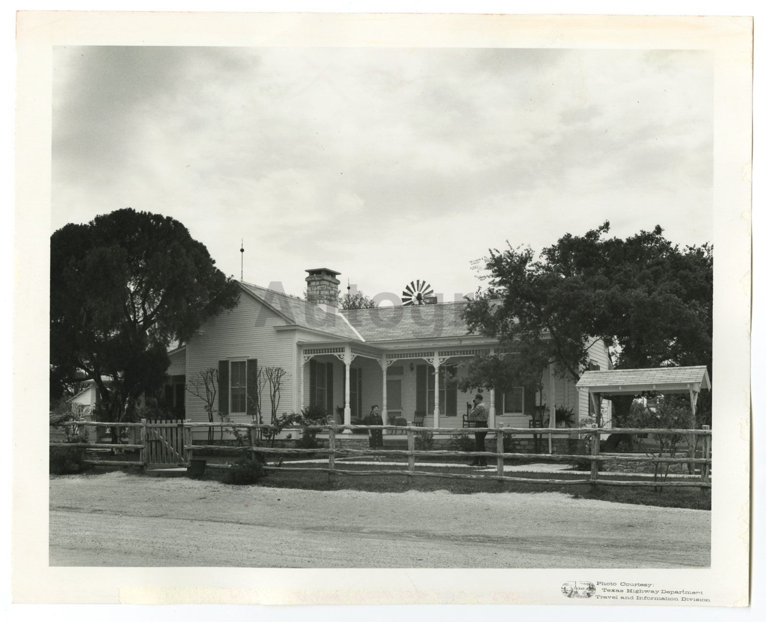 Texas History - Vintage 8x10 Publication Photo Poster paintinggraph - LBJ Childhood Home