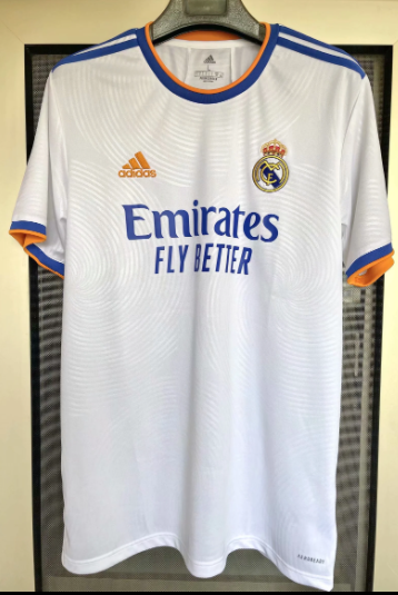 Real Madrid Roberto Carlos, Men's Fashion, Activewear on Carousell