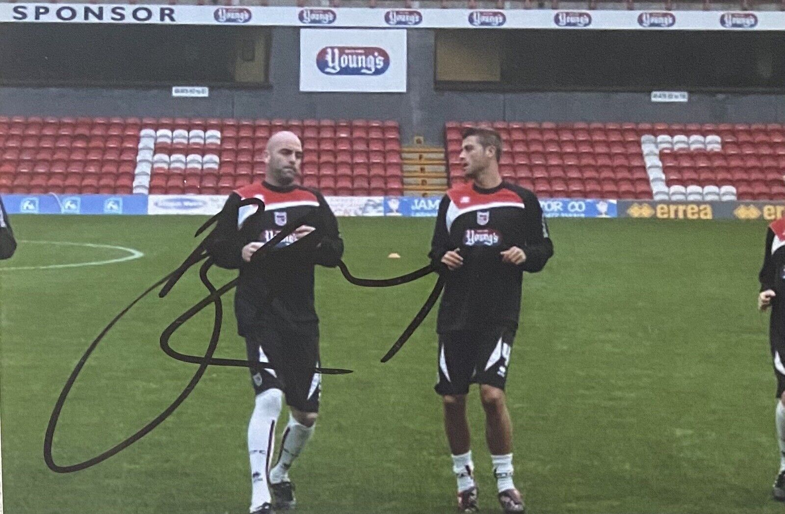 Barry Conlon Genuine Hand Signed Grimsby Town 6X4 Photo Poster painting