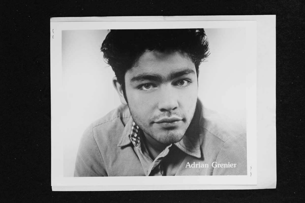 Adrian Grenier - 8x10 Headshot Photo Poster painting w/ Resume - Entourage