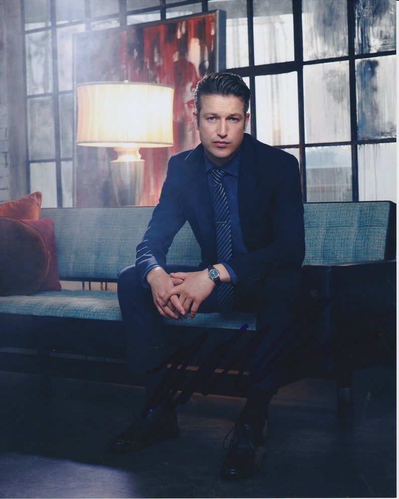 Peter scanavino signed autographed law & order: svu sonny carisi Photo Poster painting