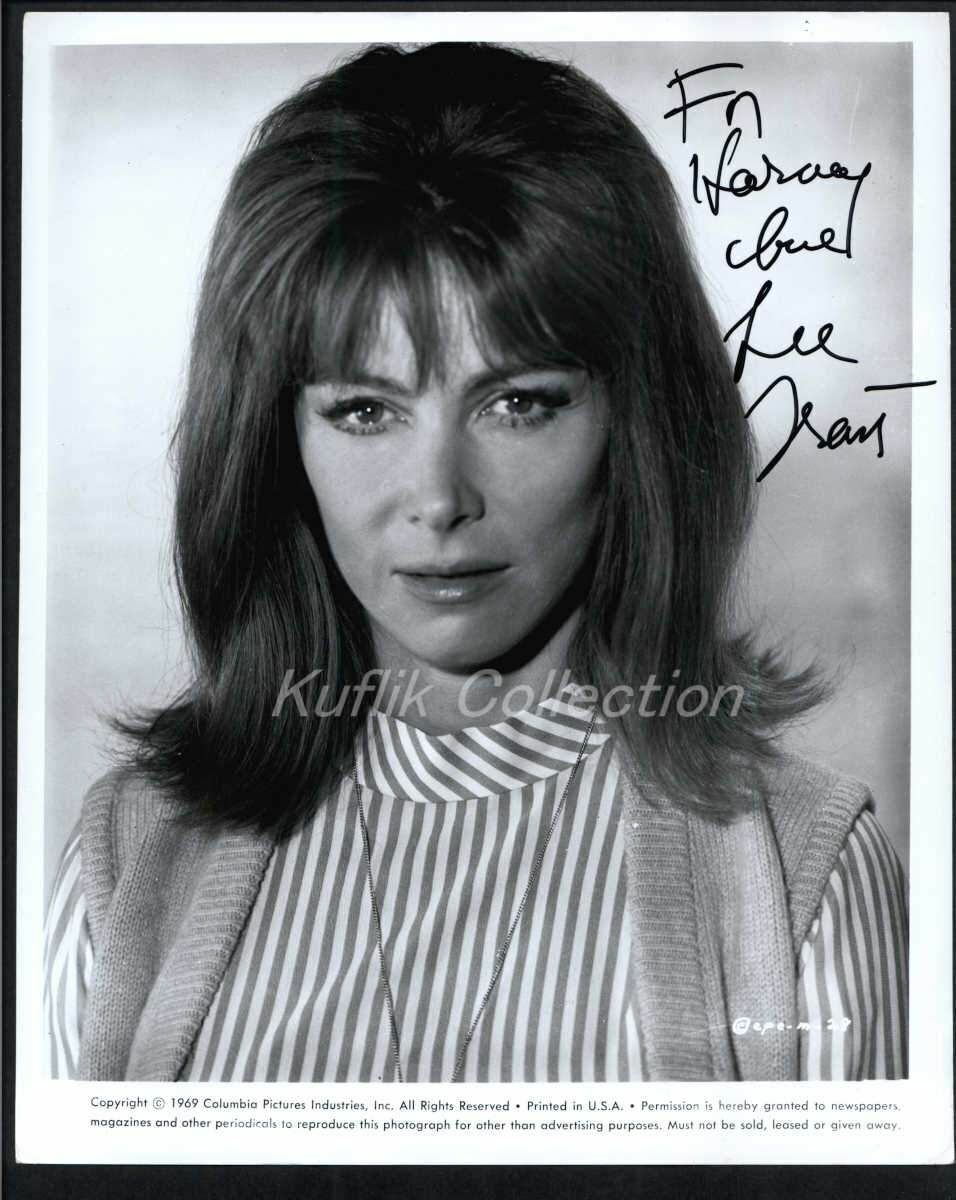 Lee Grant - Signed Vintage Celebrity Autograph Photo Poster painting - Shampoo